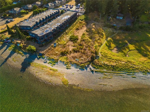6107 Seabroom Rd, Sooke, BC 