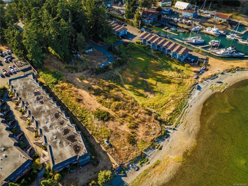 6107 Seabroom Rd, Sooke, BC 