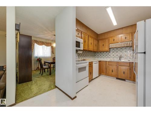 18508 92 Av Nw, Edmonton, AB 