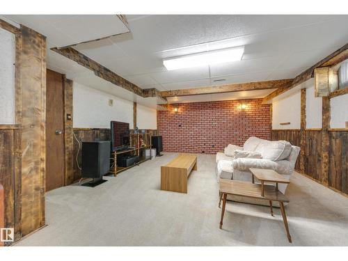18508 92 Av Nw, Edmonton, AB 