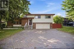 45 ROSSLAND AVENUE Ottawa, ON K2G 2K5