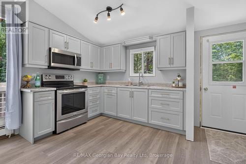 6 Brunelle Road, Tiny, ON 