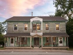 121 Water Street  Shelburne, NS B0T 1W0
