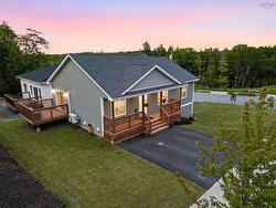 7 Splinter Court  Beaver Bank, NS B4G 0C7