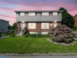 3 Ruben Court  Dartmouth, NS B2X 1L9