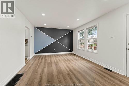 1330 Central Avenue, Windsor, ON - Indoor Photo Showing Other Room
