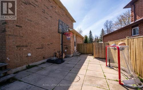 16 Cox Crescent, Brampton, ON 