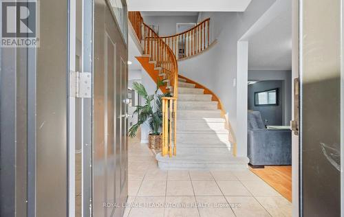 16 Cox Crescent, Brampton, ON 