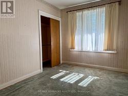 Bedroom 3 - Main floor - 