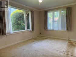 Primary Bedroom - Main Floor - 