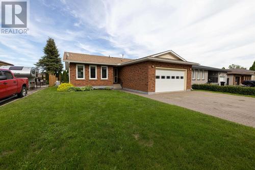 212 Downing ST  Thunder Bay, ON P7A 7Z5