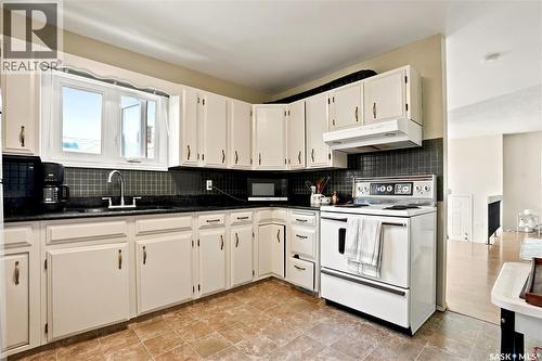 724 M Avenue S, Saskatoon, SK 