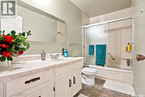 724 M Avenue S, Saskatoon, SK 