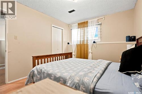 724 M Avenue S, Saskatoon, SK 