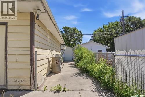 724 M Avenue S, Saskatoon, SK 