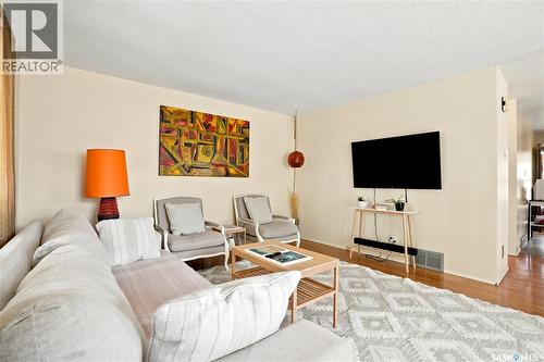 724 M Avenue S, Saskatoon, SK 