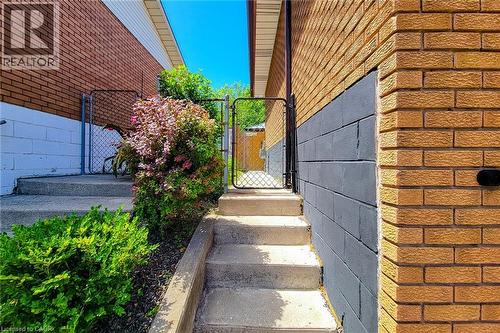 12 Maitland Avenue, Hamilton, ON 