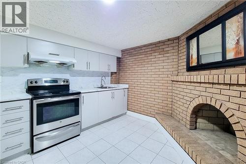 12 Maitland Avenue, Hamilton, ON 
