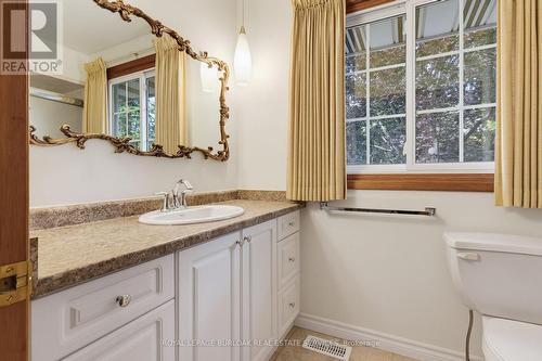 258 Camelot Drive, Burlington, ON 