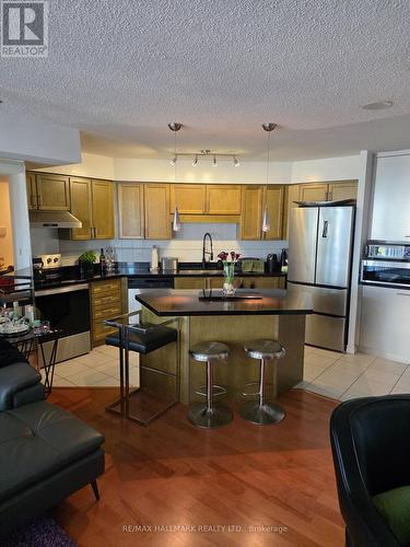 611 - 9017 LESLIE STREET , Richmond Hill, Ontario L4B 4R8 3