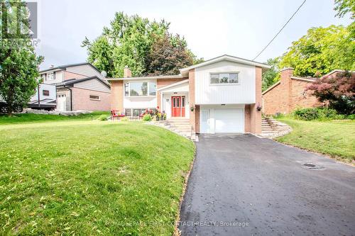 27 Tower Crescent, Barrie, ON 