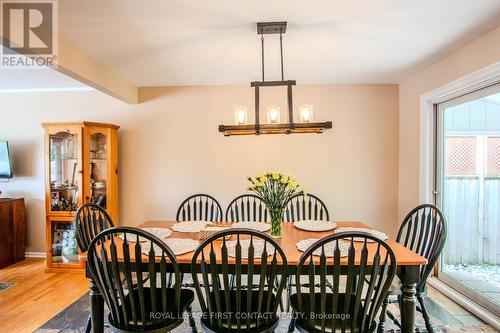 27 Tower Crescent, Barrie, ON 