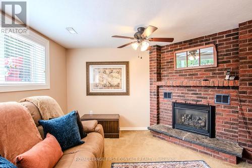 27 Tower Crescent, Barrie, ON 