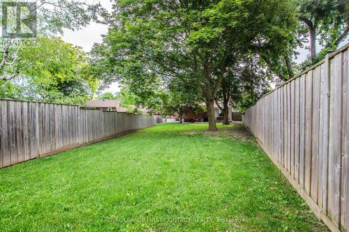 27 Tower Crescent, Barrie, ON 