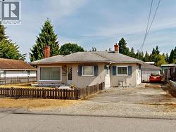 6983 SURREY STREET Powell River, BC V8A 1H5