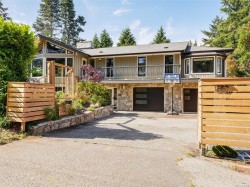 1657 Ash Rd  Saanich, BC V8N 2T2