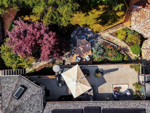 1657 Ash Rd, Saanich, BC 