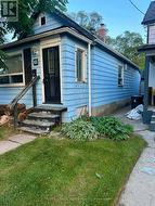 43 JILLSON AVENUE  Toronto, ON M6S 2P3