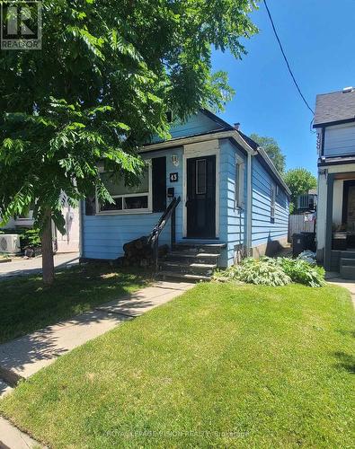 43 JILLSON AVENUE  Toronto, ON M6S 2P3
