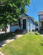 43 JILLSON AVENUE Toronto, ON M6S 2P3