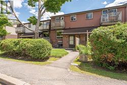 7 - 402 MONTFORT STREET  Ottawa, ON K1L 8G7