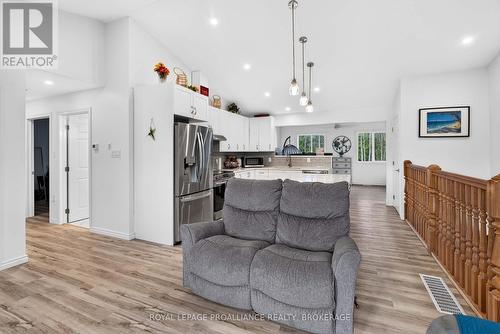 499 Bush Road, Rideau Lakes, ON - Indoor Photo Showing Other Room