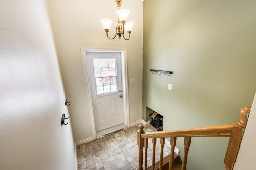 Hall d'entrée/Vestibule - 1435 Ch. Delorme, Farnham, QC 