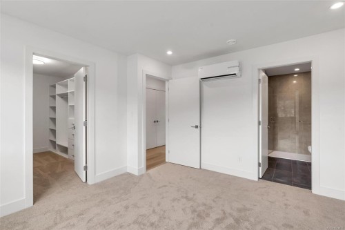 #3-1559 Ash Rd, Saanich, BC 
