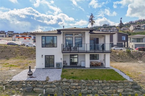 3155 Woodrush Dr, Duncan, BC 