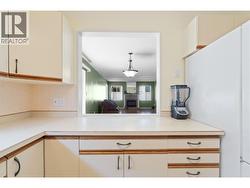 Kitchen peek-a-boo - 