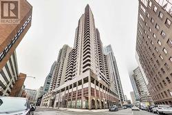1512 - 736 BAY STREET Toronto, ON M5G 2M4