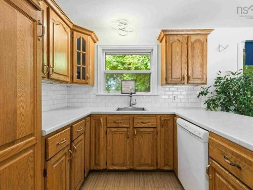 38 Dawson Street, Bridgewater, NS 