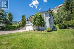 1479 37th Street Castlegar, BC V1N 4J5