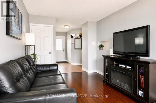 21 Michael Crescent, Barrie, ON 