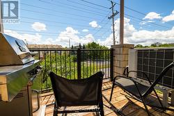 Balcony with BBQ included - 