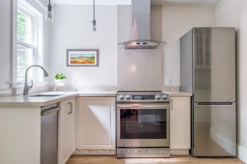 11 Dromore Crescent, Hamilton, ON 