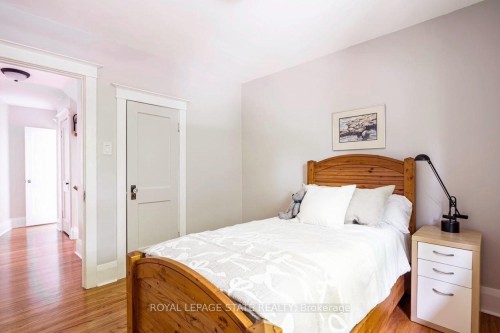 11 Dromore Crescent, Hamilton, ON 