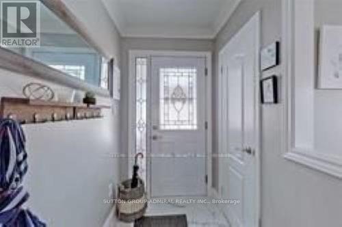 114 CARTIER CRESCENT  Richmond Hill, ON L4C 2N6