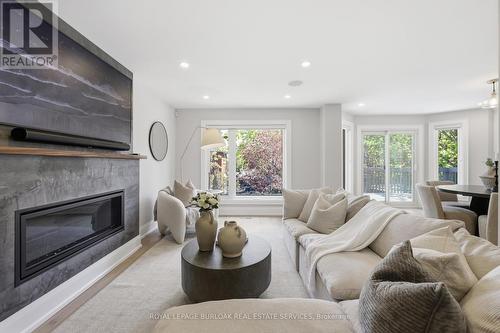 2029 Kempton Park Drive, Mississauga, ON - Indoor Photo Showing Living Room With Fireplace