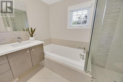 13 Oakington Place, Mississauga, ON 